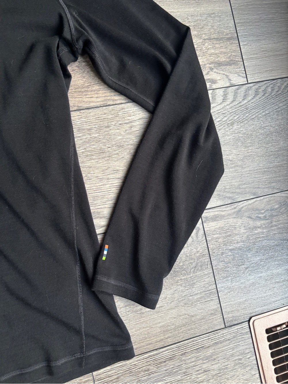 Smartwool Men's 100% Merino Wool Base Layer Top Long Sleeve Black XL SW016349 - Picture 2 of 9